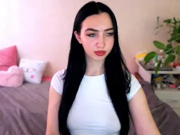 Bongacams Watch Live Sex Cams of WildKittenX