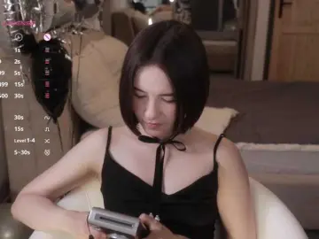 Bongacams Watch Live Sex Cams of -FemaleEssence-