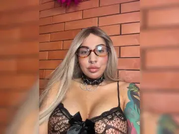 Bongacams Nude Webcam of CosmoV1be