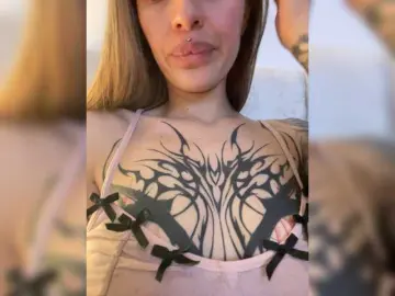 Bongacams Watch Live Sex Cams of TaylorKnapp