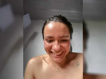 Bongacams Watch Live Sex Cams of Charlotte-1