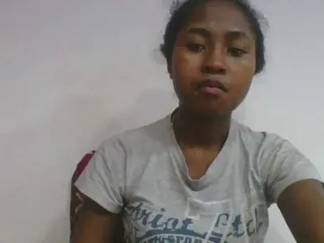 Bongacams Live Sex Cam of Marinah1a