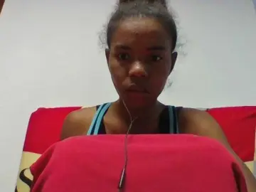 Bongacams Nude Webcam of Emelie1a