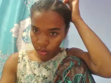 Bongacams Free Live Porn of Emelie1a