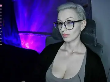 Bongacams Watch Live Sex Cams of AlikBlack