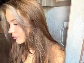 Bongacams Private Sex Chat of ChariseSchonhardt