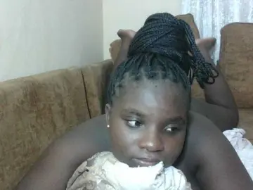 Bongacams Free Porn Cam of Hotybobbies