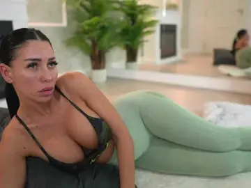 Bongacams Live Sex of MyaBlack