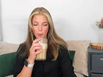 Bongacams Best live sex cam show of LilyTop