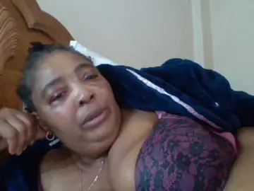 Bongacams Watch Live Sex Cams of pussylips53