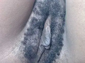 Bongacams Sex Cam of Skinybitchx