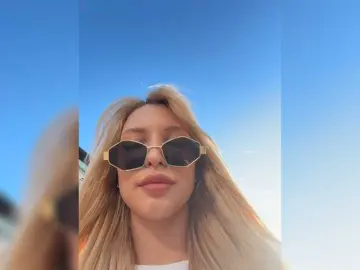 Bongacams Free Porn Cam of EwaBrown