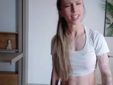 Bongacams Free Live Porn of DiddySweet1