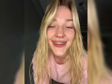 Bongacams Nude Webcam of Looonacom