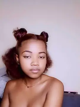 Cam4 Private Sex Chat of Elysca