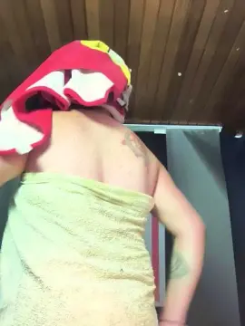 Cam4 Live Sex of MonikaBohn99