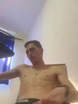 Cam4 Live Sex Cam of branquinho62go
