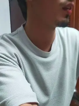Cam4 Free Live Porn of SrIncognito666
