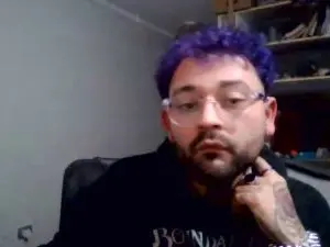 Cam4 Free Live Porn of toyboybb1
