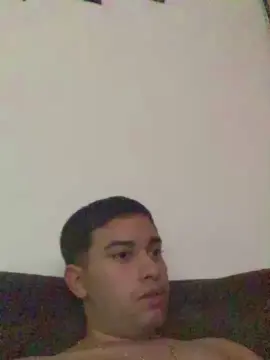Cam4 Free Live Porn of hugo7084