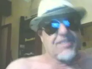 Cam4 Live Porn of crazy1972