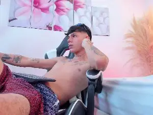 Cam4 Best Webcam of tommy_valverde