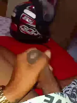 Cam4 Free Live Porn of marrento27