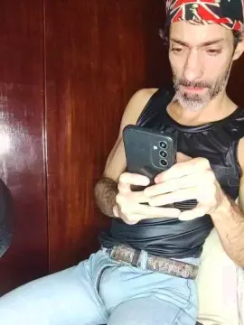 Cam4 Live Sex Cam of Thisboil
