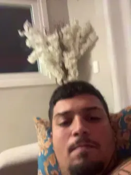 Cam4 Live Porn of Mrmalvadin
