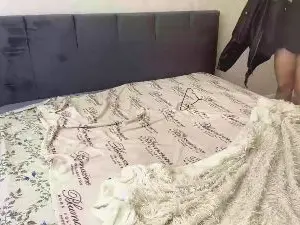 Cam4 Live Porn of TeenaHulstine