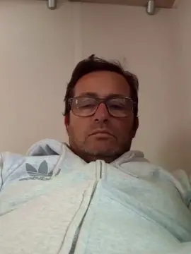Cam4 Live Sex of georgio47