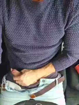 Cam4 Free Porn Cam of JaviUbeda90