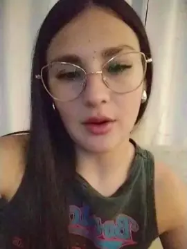 Cam4 Live Sex of NickyDvich