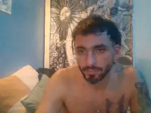 Cam4 Live Porn of LEANDER33