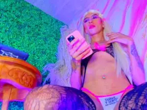 Cam4 Live Porn of valeria_torress