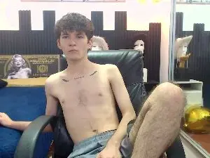 Cam4 Watch Live Sex Cams of trevor_mob