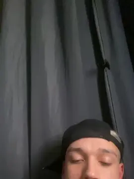 Cam4 Live Porn of lucky867