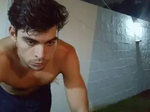 Cam4 Free Live Porn of GringoDelicius