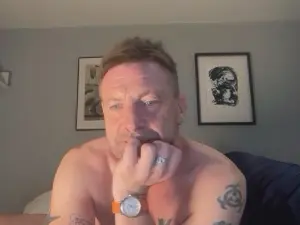 Cam4 Live Sex of vikingr23