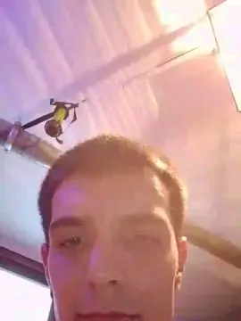 Cam4 Live Porn of Kingunner18