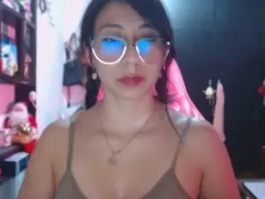 Cam4 Live Porn of kateeen