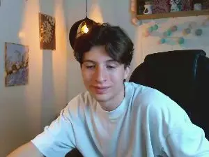 Cam4 Live Sex Cam of Marcoviolet