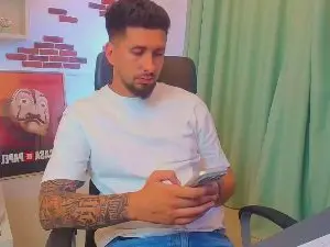 Cam4 Sex Cam of LoganStroud