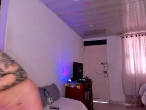 Cam4 Free Porn Cam of mia_velvet1
