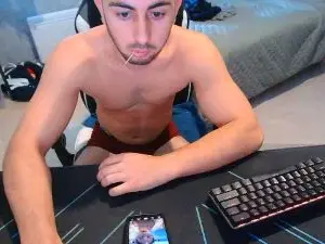 Cam4 Watch Live Sex Cams of theo2201