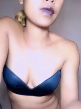 Cam4 Private Sex Chat of Dinah974