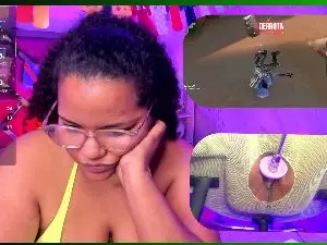 Cam4 Live Sex Cam of MhiaRey