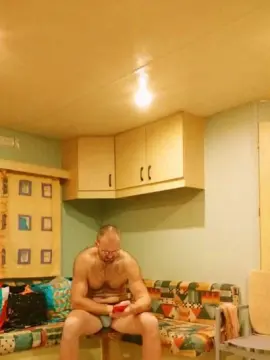 Cam4 Live Sex of frenchyboyy44