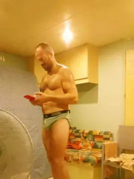 Cam4 Private Sex Chat of frenchyboyy44