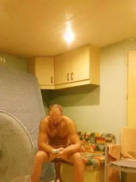 Cam4 Private Sex Chat of frenchyboyy44